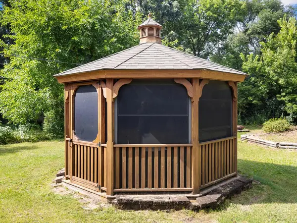 1832 Georgia AVE S, Saint Louis Park, MN 55426