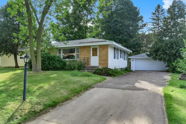 6564 Pierce ST NE, Fridley, MN 55432