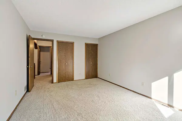 4023 Edgewood RD NE, Circle Pines, MN 55014