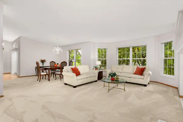 7364 Howard LN, Eden Prairie, MN 55346