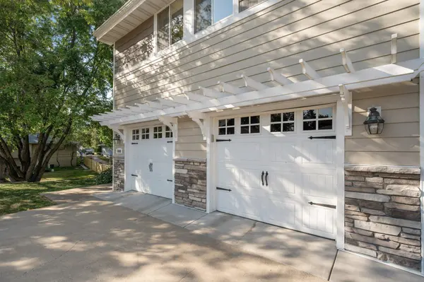 6406 45th PL N, Crystal, MN 55428