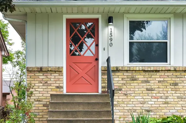 1590 Minnehaha AVE E, Saint Paul, MN 55106