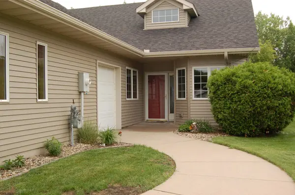 224 Goldfinch LN, Clearwater, MN 55320