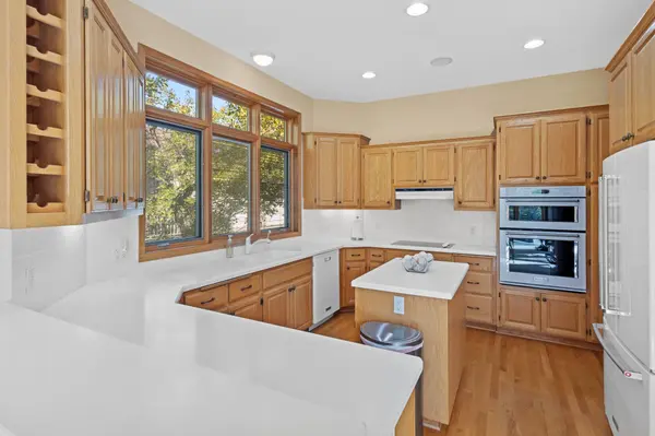 3363 Glynwater TRL NW, Prior Lake, MN 55372