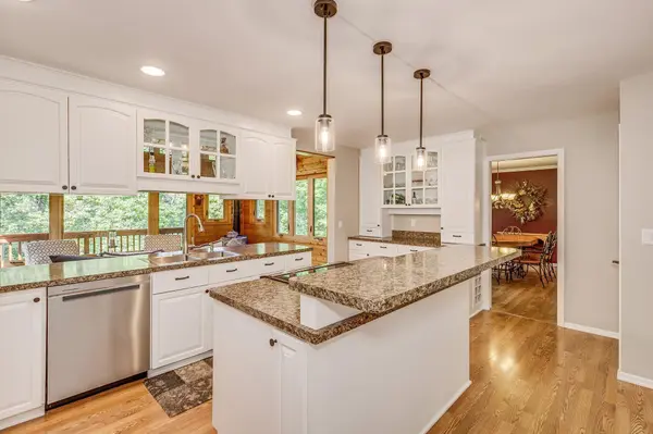 8709 Walton Oaks DR, Bloomington, MN 55438