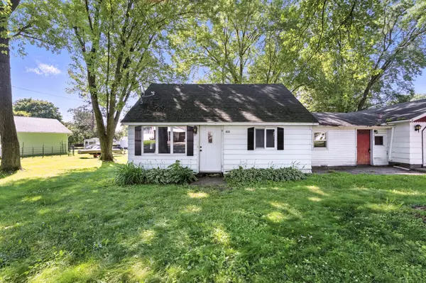 260 Pershing AVE, Clear Lake, WI 54005