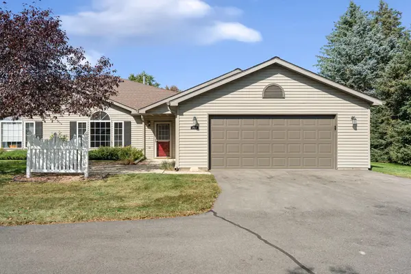 1703 D Carriage Home DR, Austin, MN 55912