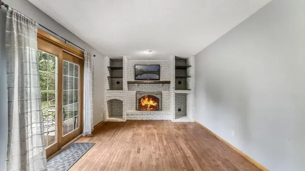 2540 Holly ST S, Cambridge, MN 55008