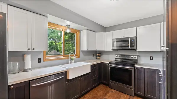 2540 Holly ST S, Cambridge, MN 55008