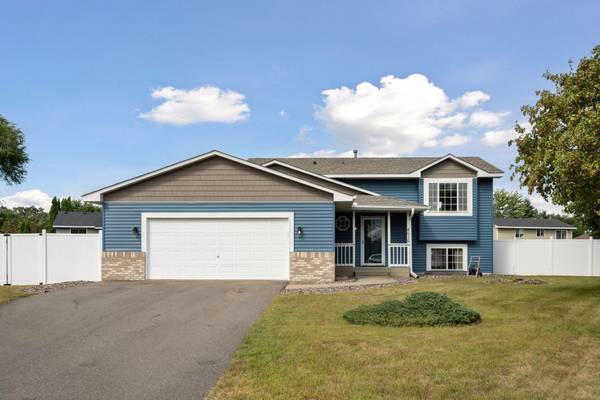 4616 Pondview CIR,  Big Lake,  MN 55309