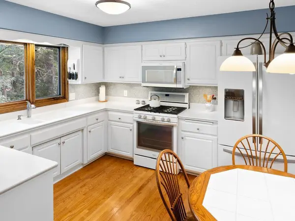 4706 Lorinda DR, Shoreview, MN 55126