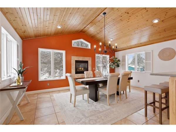 5699 Fawn LN, Shoreview, MN 55126
