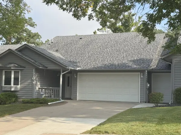 1570 Alvina ST, Red Wing, MN 55066