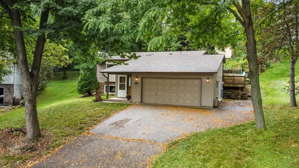 5535 Quinwood LN N, Plymouth, MN 55442