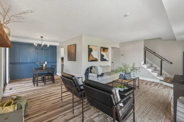 2104 Tamarin TRL, Golden Valley, MN 55427