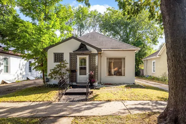 719 W 39th ST, Minneapolis, MN 55409