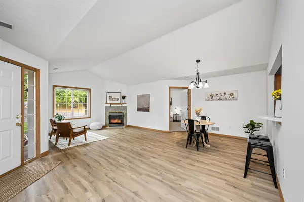 186 Emerson AVE E, West Saint Paul, MN 55118