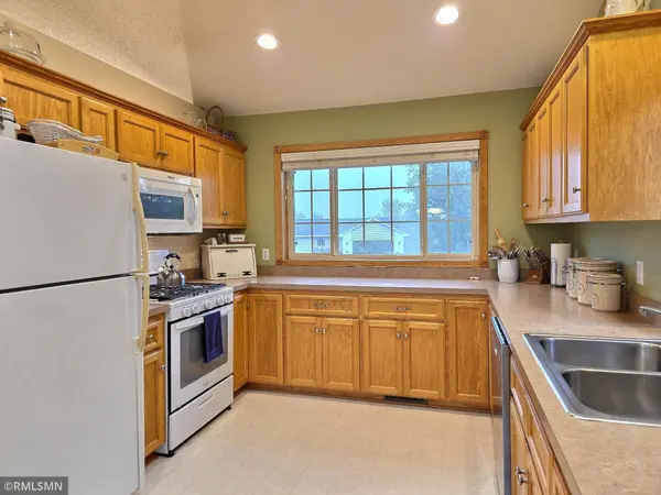 750 Morrison AVE S, Annandale, MN 55302