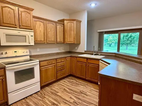 2908 9th AVE SE, Willmar, MN 56201