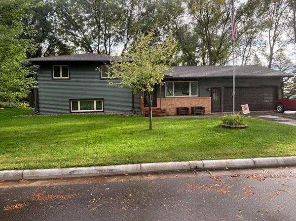 502 Pleasant AVE, Prinsburg, MN 56281