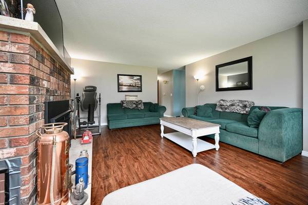 42 Wenonah RD, Rollingstone Twp, MN 55959
