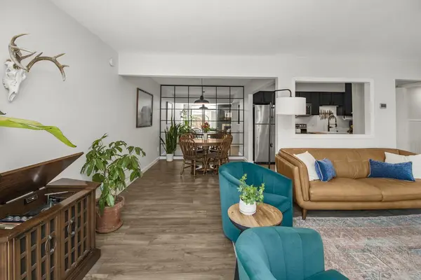 4721 Cedar Lake RD S #8, Saint Louis Park, MN 55416