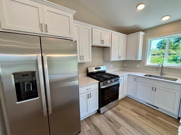 699 Mallard ST NE, Hanover, MN 55341