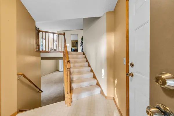 5520 Obrien AVE N, Oak Park Heights, MN 55082