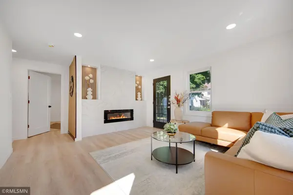 2695 Fremont AVE E, Maplewood, MN 55119