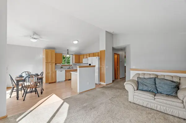 1301 Widgeon WAY, Buffalo, MN 55313