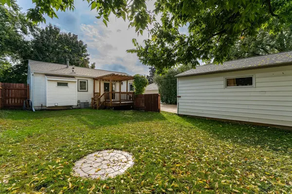 725 16th AVE NE, Rochester, MN 55906