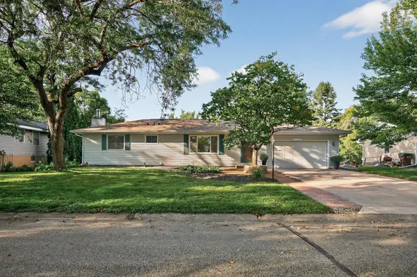 10010 36th PL N, Plymouth, MN 55441