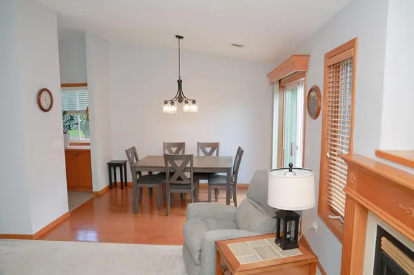 422 Fieldcrest LN, Sartell, MN 56377