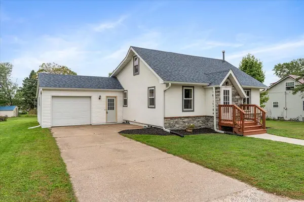 305 Prentice ST S, Clayton, WI 54004