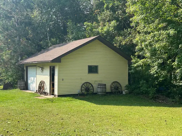 2610 Washington AVE, Scanlon, MN 55720