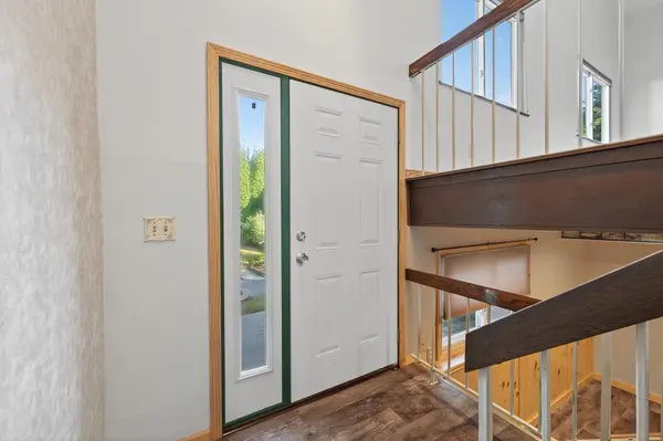 4863 Grenwich WAY N, Oakdale, MN 55128