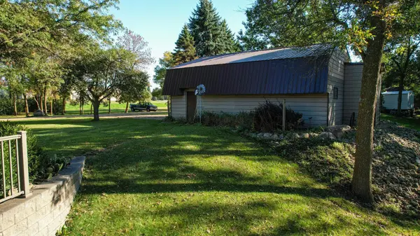 3425 Hoeger LN, Bancroft Twp, MN 56007
