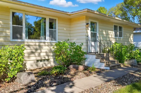 105 5th ST SE, New Prague, MN 56071