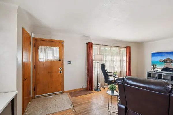 1252 Calumet AVE, West Saint Paul, MN 55118