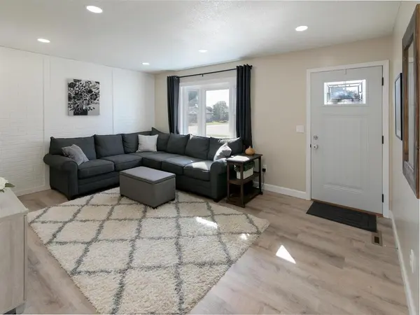 312 Jennifer LN, Jordan, MN 55352