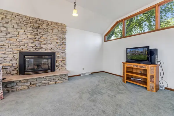 1376 Skyline DR, Winona, MN 55987