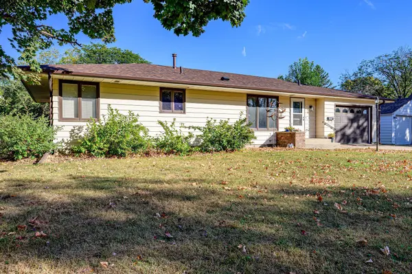 131 S Eagle ST, Belle Plaine, MN 56011