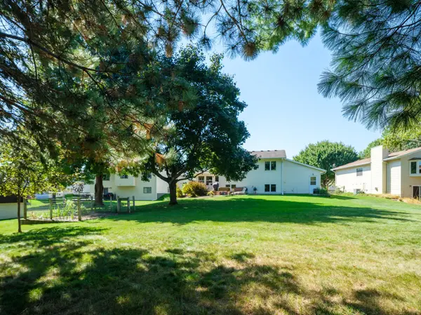 3348 Geselle LN NW, Rochester, MN 55901