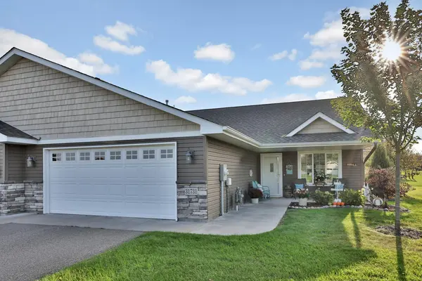 31731 McGuire TRL,  Lindstrom,  MN 55045