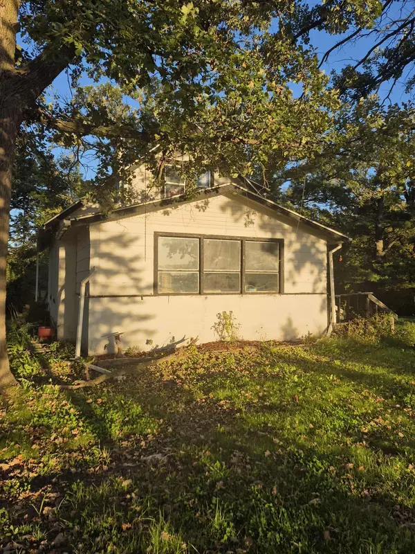 18528 Pioneer RD, Pokegama Twp, MN 55063