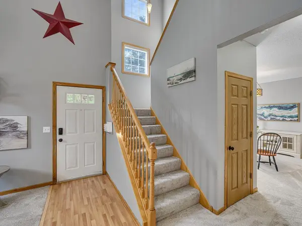 8910 Olive LN N, Maple Grove, MN 55311