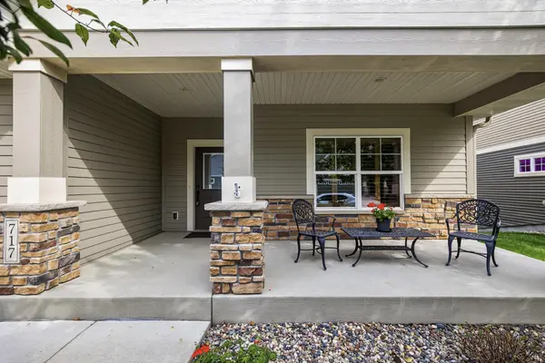 717 Somerwood WAY, Waconia, MN 55387
