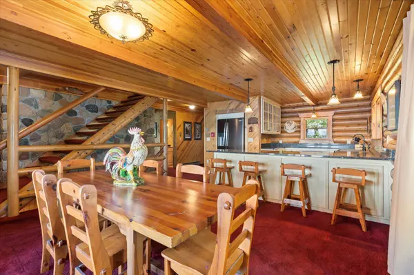 8441 N Clamshell LN, Pequot Lakes, MN 56472