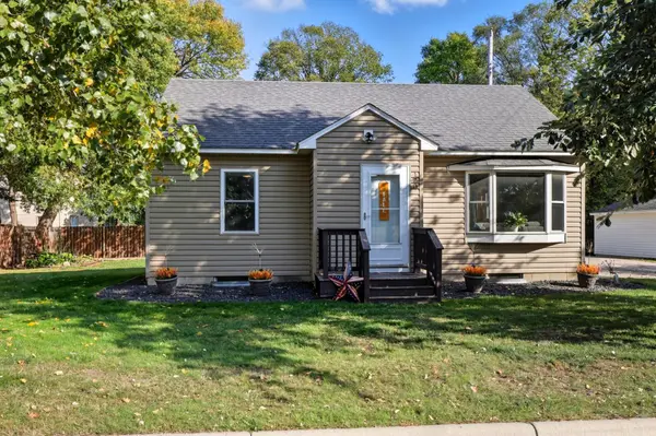 120 Birch ST E, Annandale, MN 55302