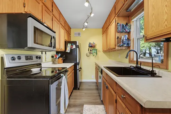 120 Birch ST E, Annandale, MN 55302